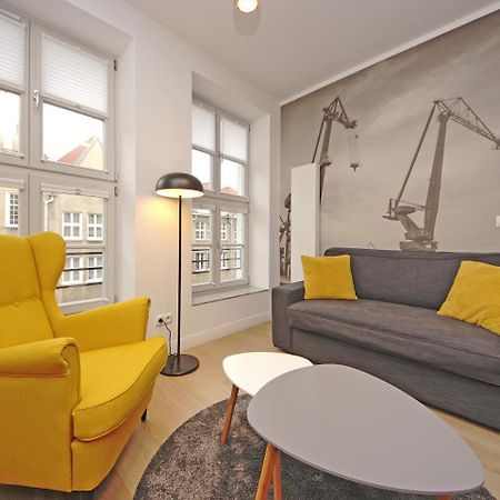 Old Town By Apartmore Gdansk Bagian luar foto